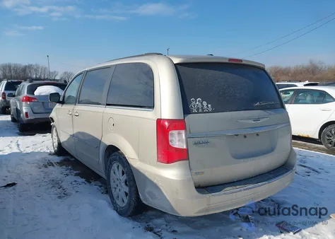 2014 Chrysler Town & Country Touring z USA, uszkodzony, nr VIN 2C4RC1BGXER269733